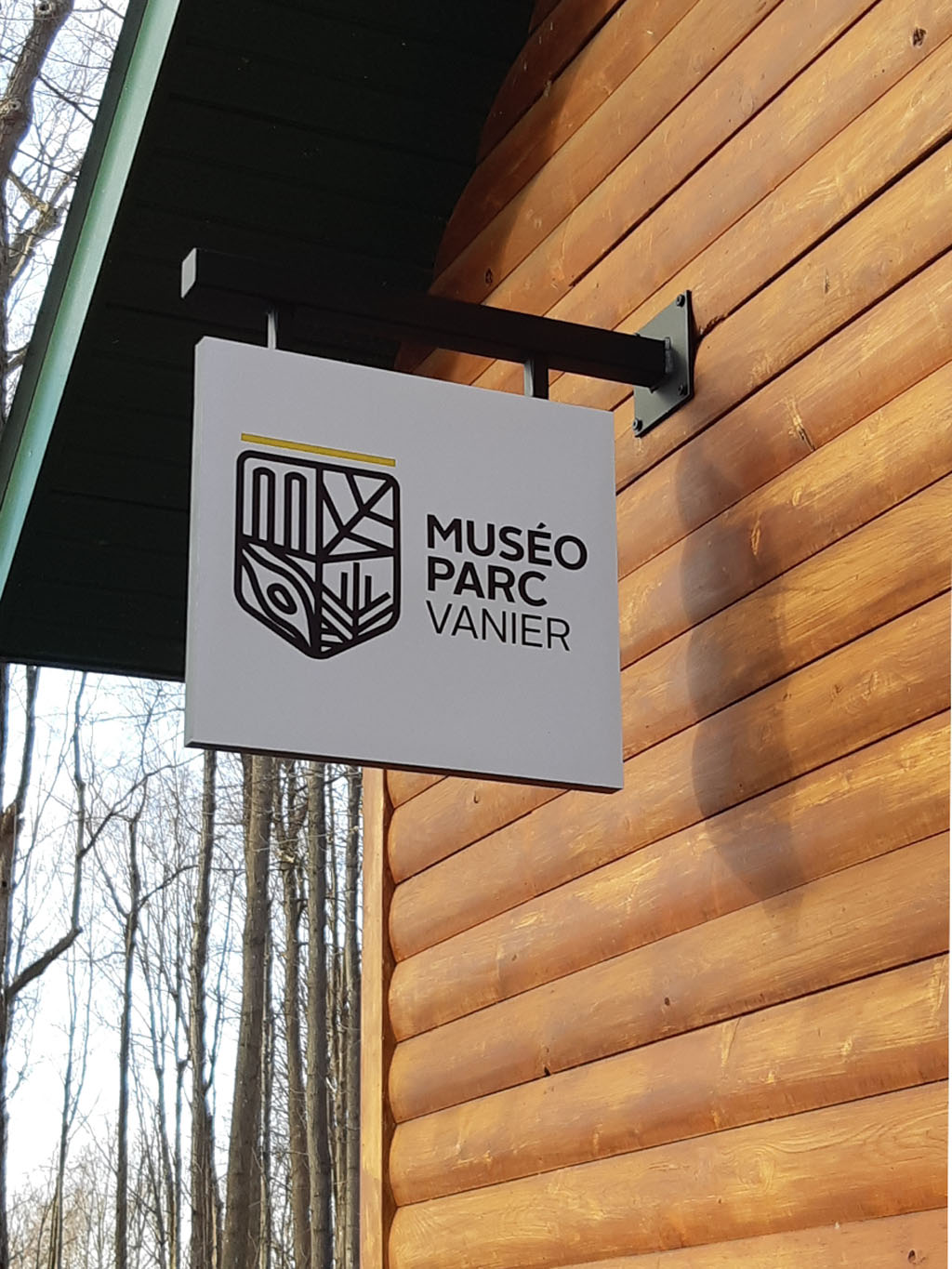 exterior-blade-vanier