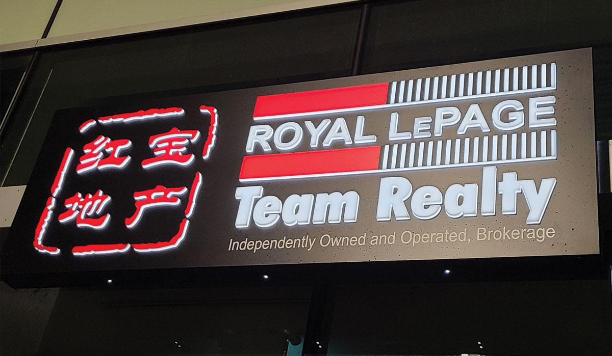 push-thu-letter-sign-realty